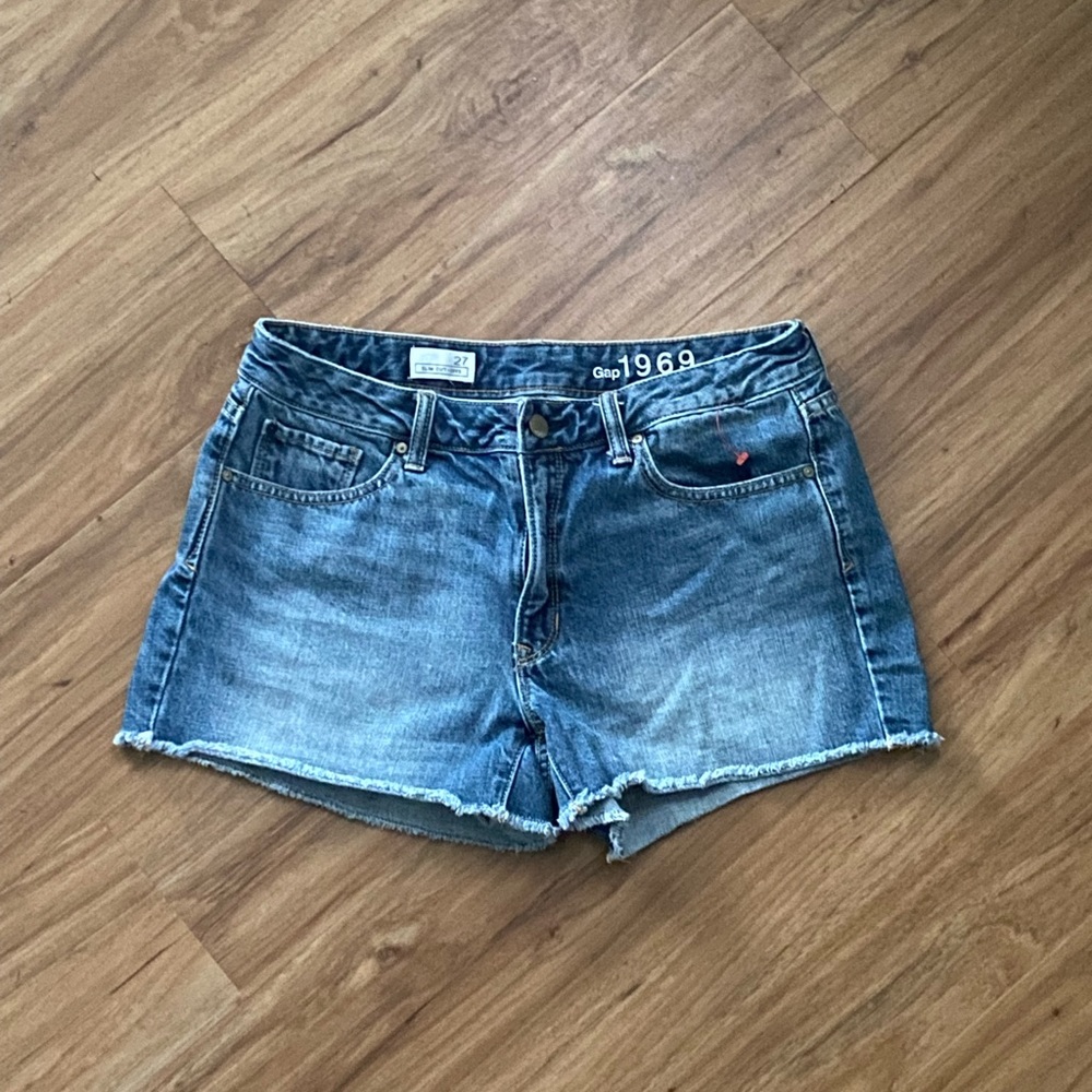 Gap Shorts